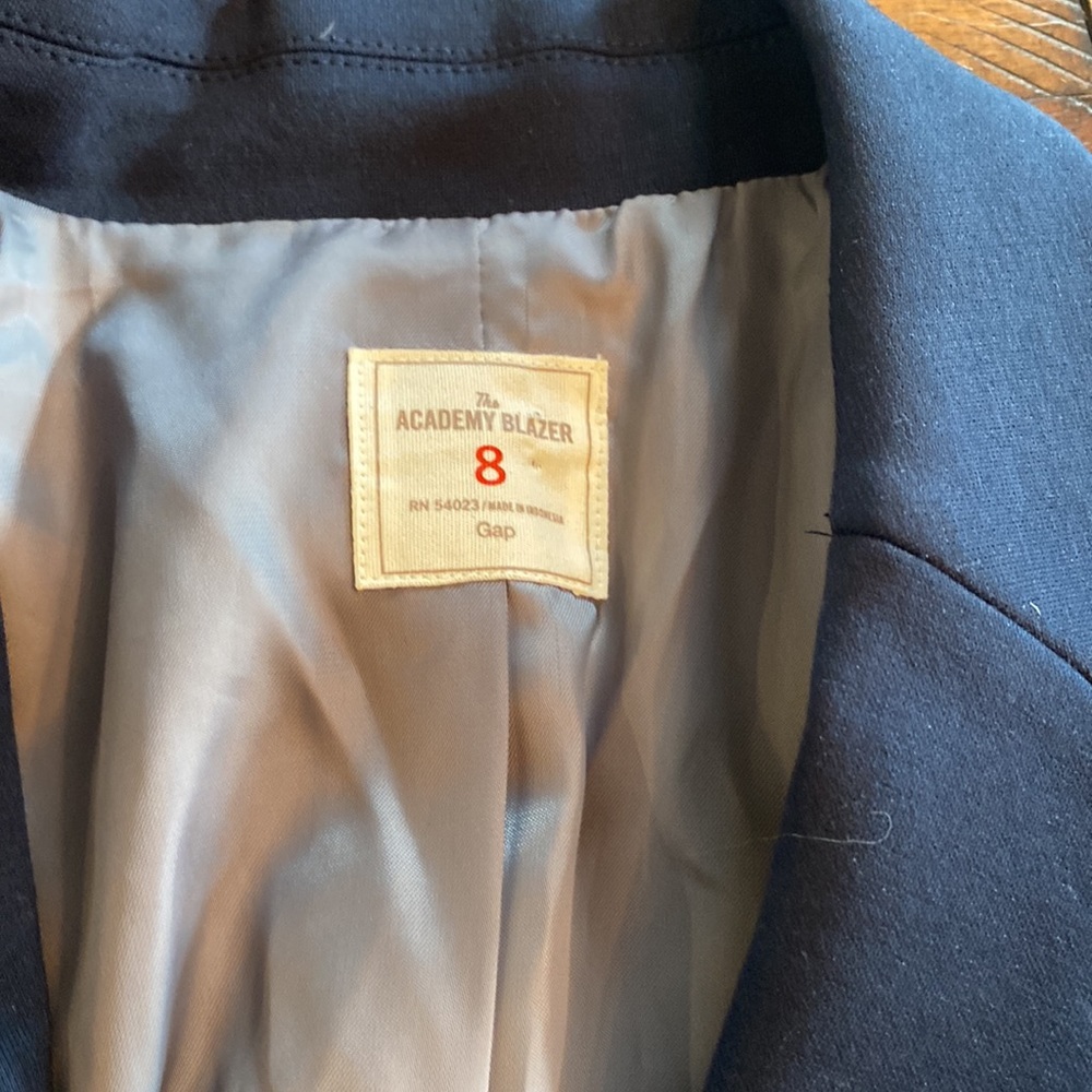 Super cute blazer from gap - Picture 3 of 12